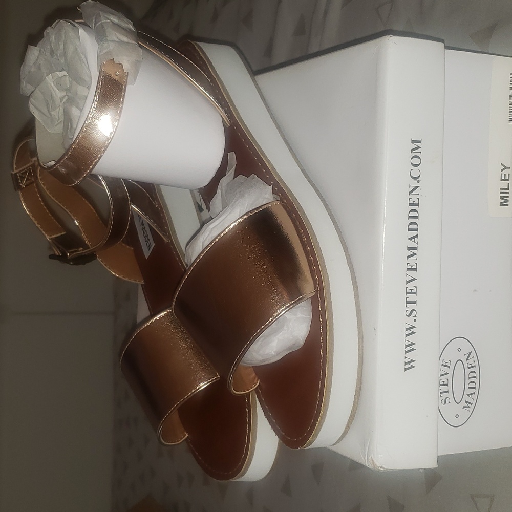 New! Steve Madden Miley Rose gold 8